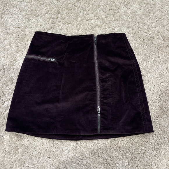 BLANK NYC 
Purple Skirt
Velvet - Picture 4 of 4